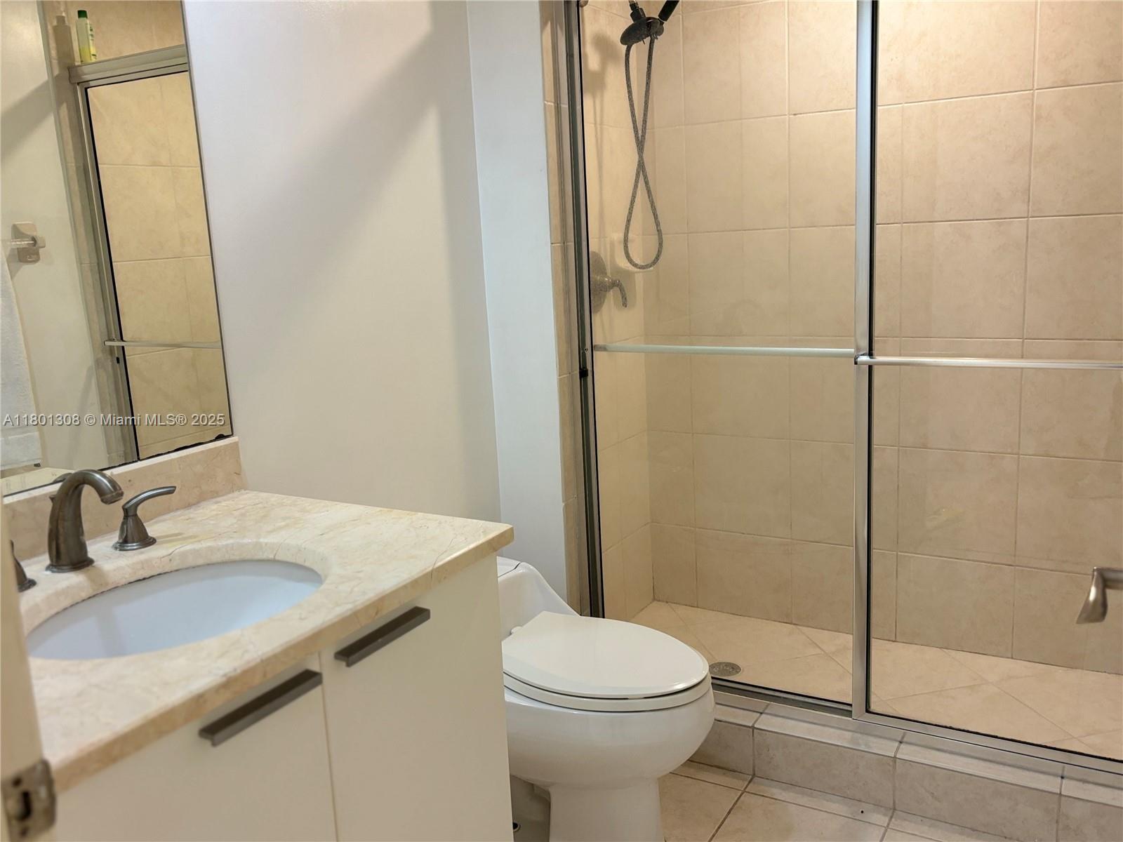 THE OAKS I CONDO - Residential