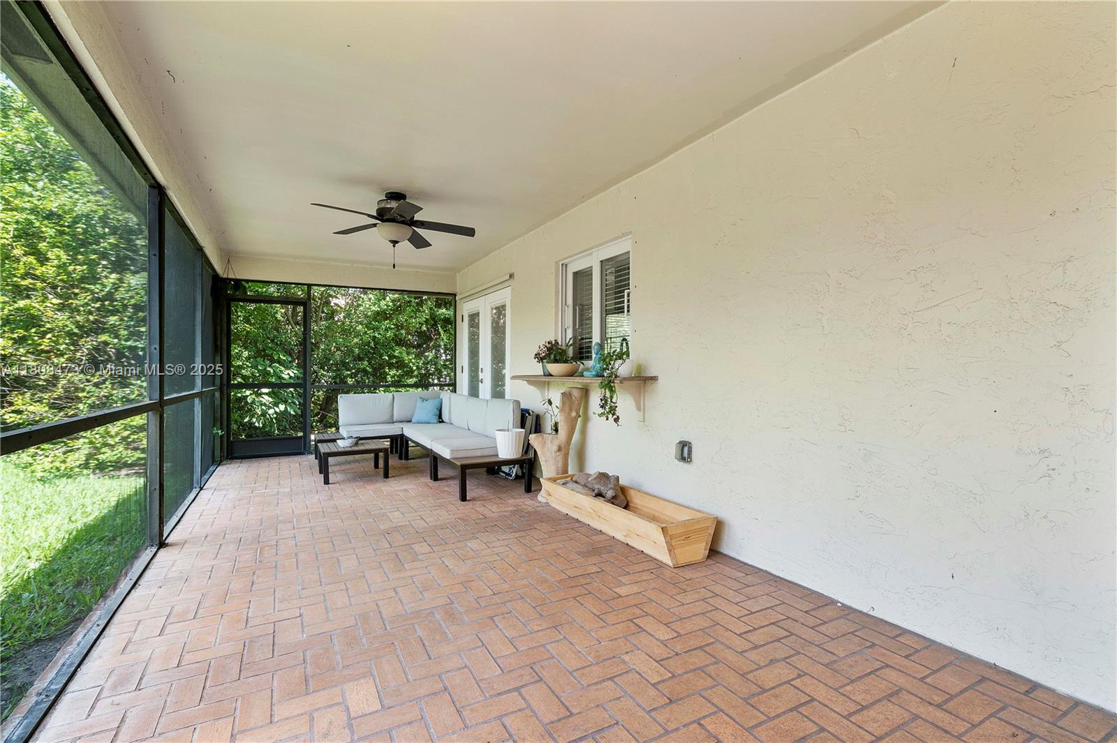 CYPRESS RUN - Residential