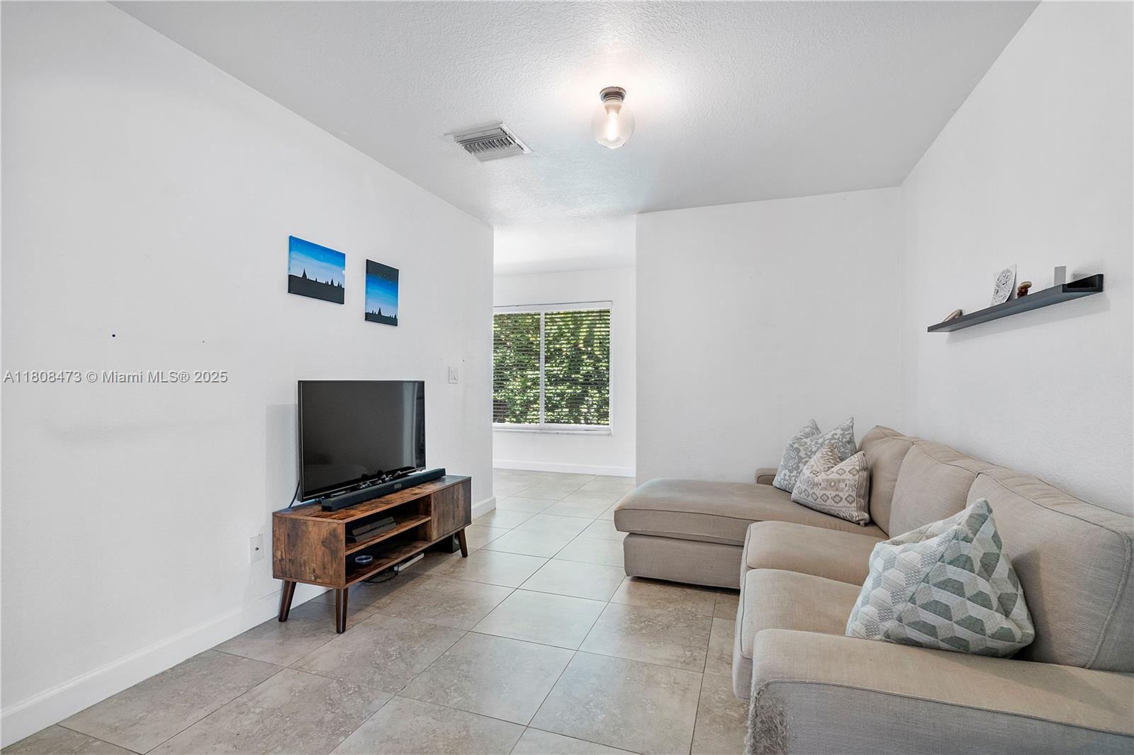 CYPRESS RUN - Residential