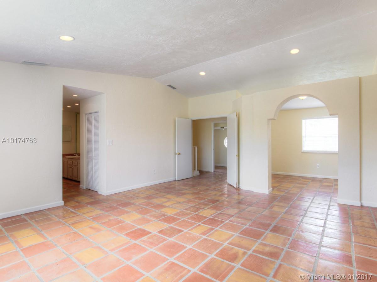 Seagrape Twnhms Amd 01 - Residential Lease