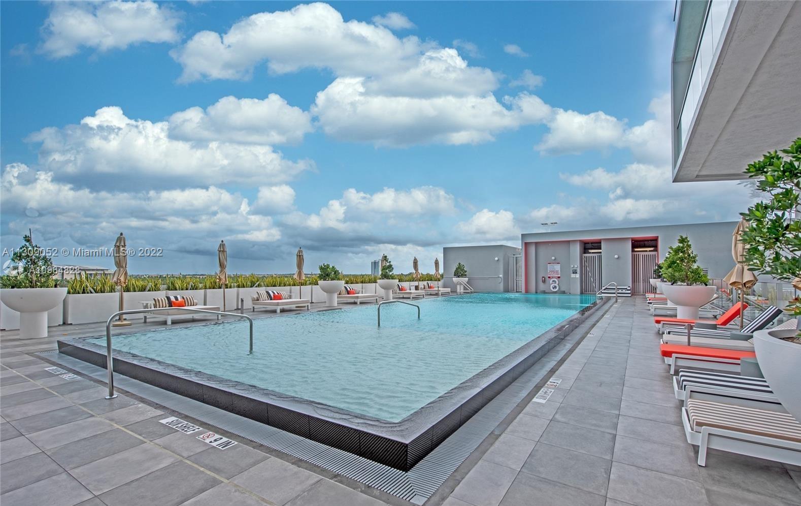 METROPICA NORTH TOWER ONE - Residential