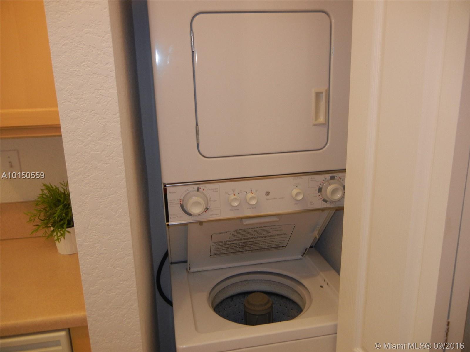 VALENCIA CONDO - Residential Lease