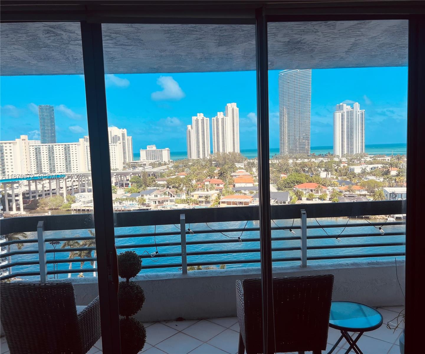 MYSTIC POINTE CONDO NO TH - Residential