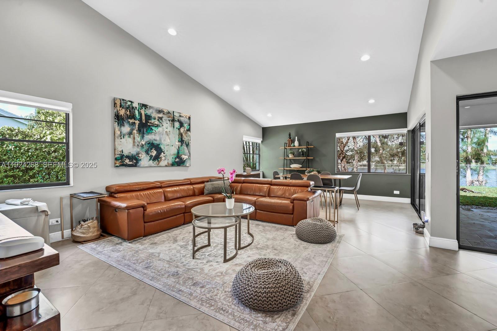 BLUE LAKE ESTATES - Residential Lease