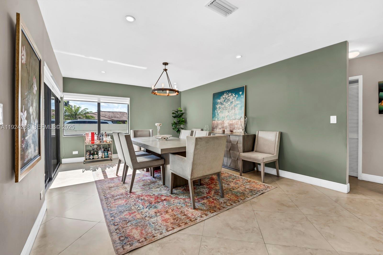 BLUE LAKE ESTATES - Residential Lease