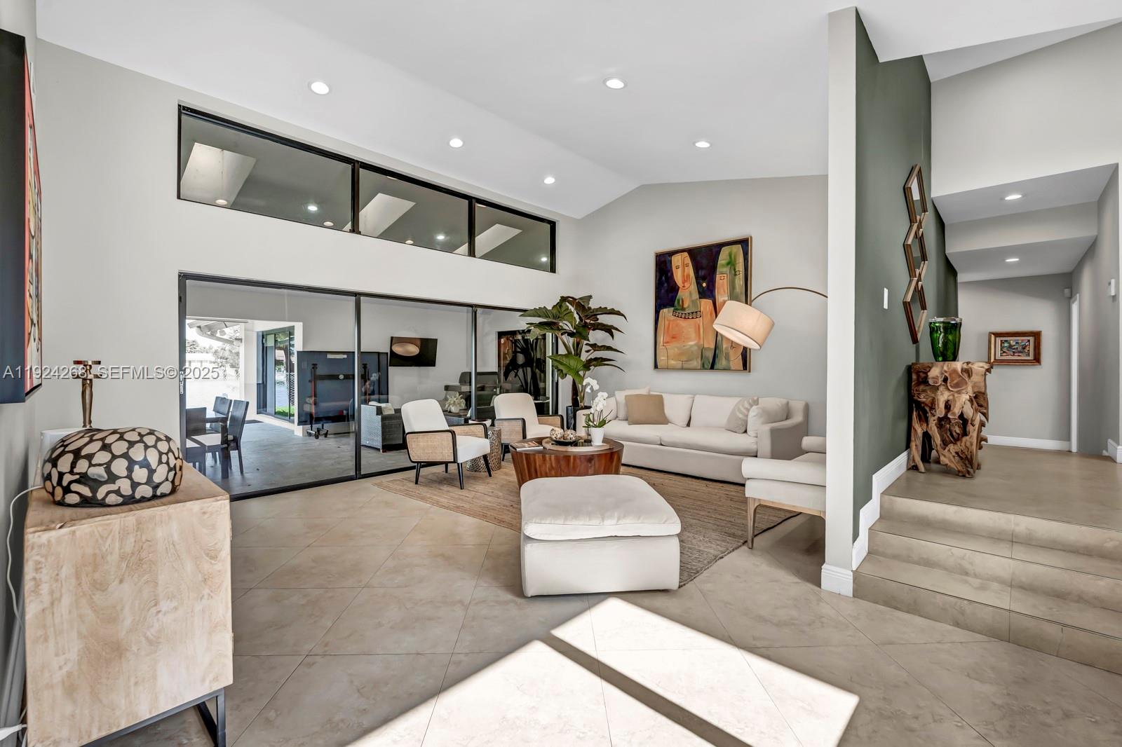 BLUE LAKE ESTATES - Residential Lease