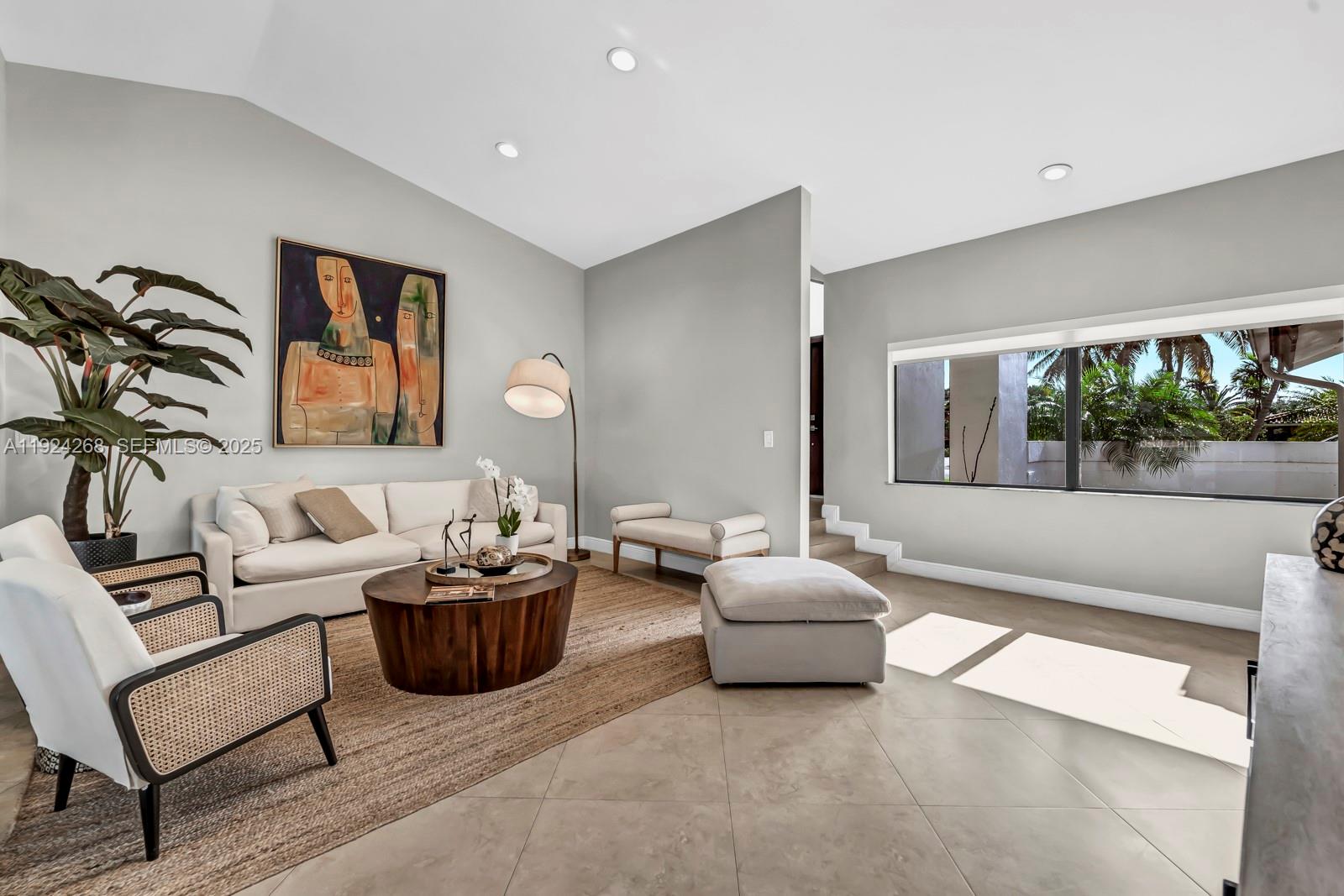 BLUE LAKE ESTATES - Residential Lease