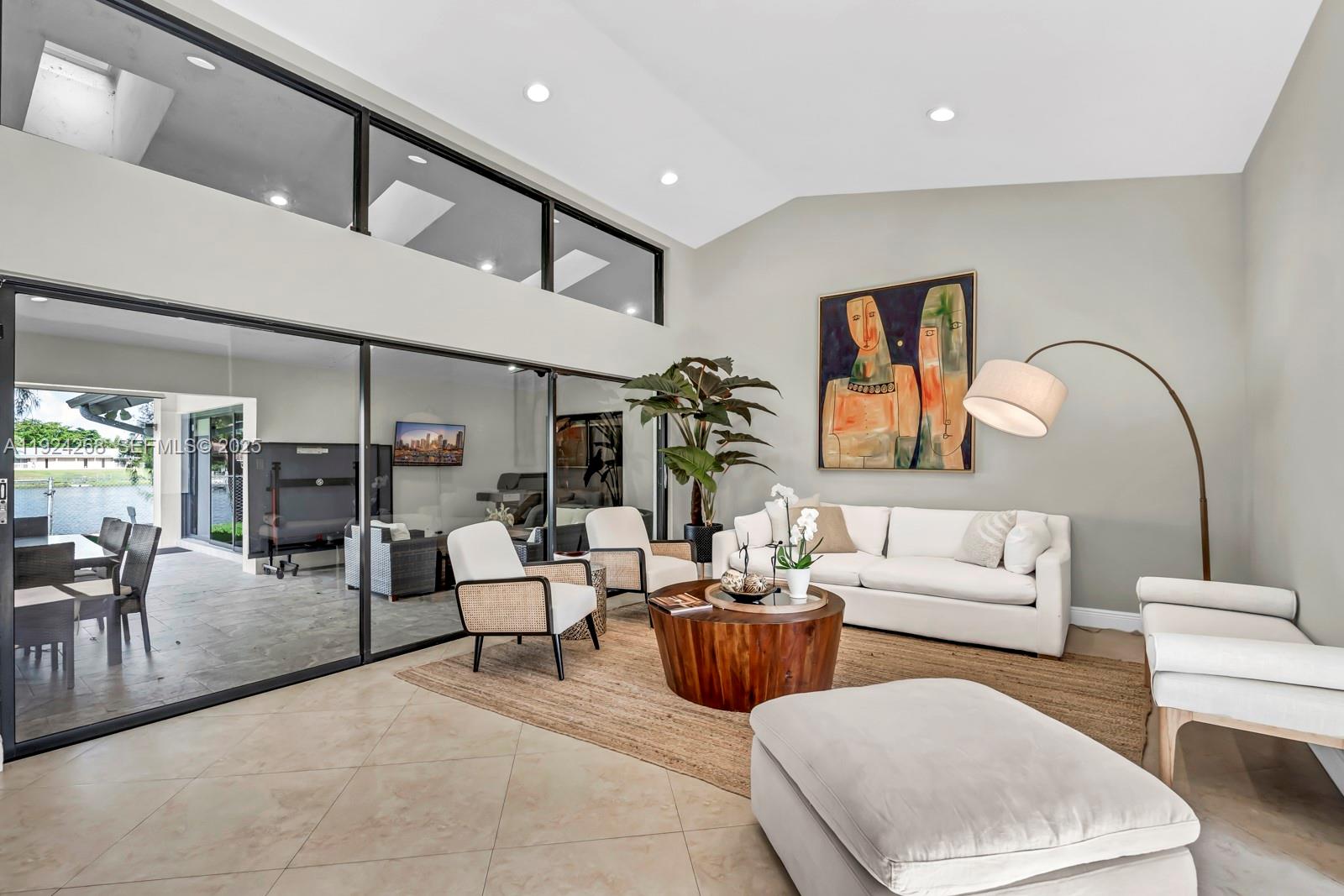 BLUE LAKE ESTATES - Residential Lease