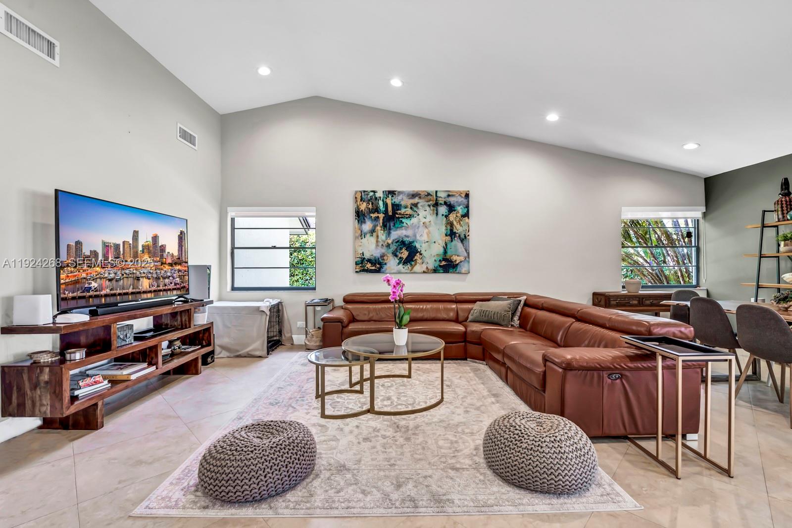 BLUE LAKE ESTATES - Residential Lease