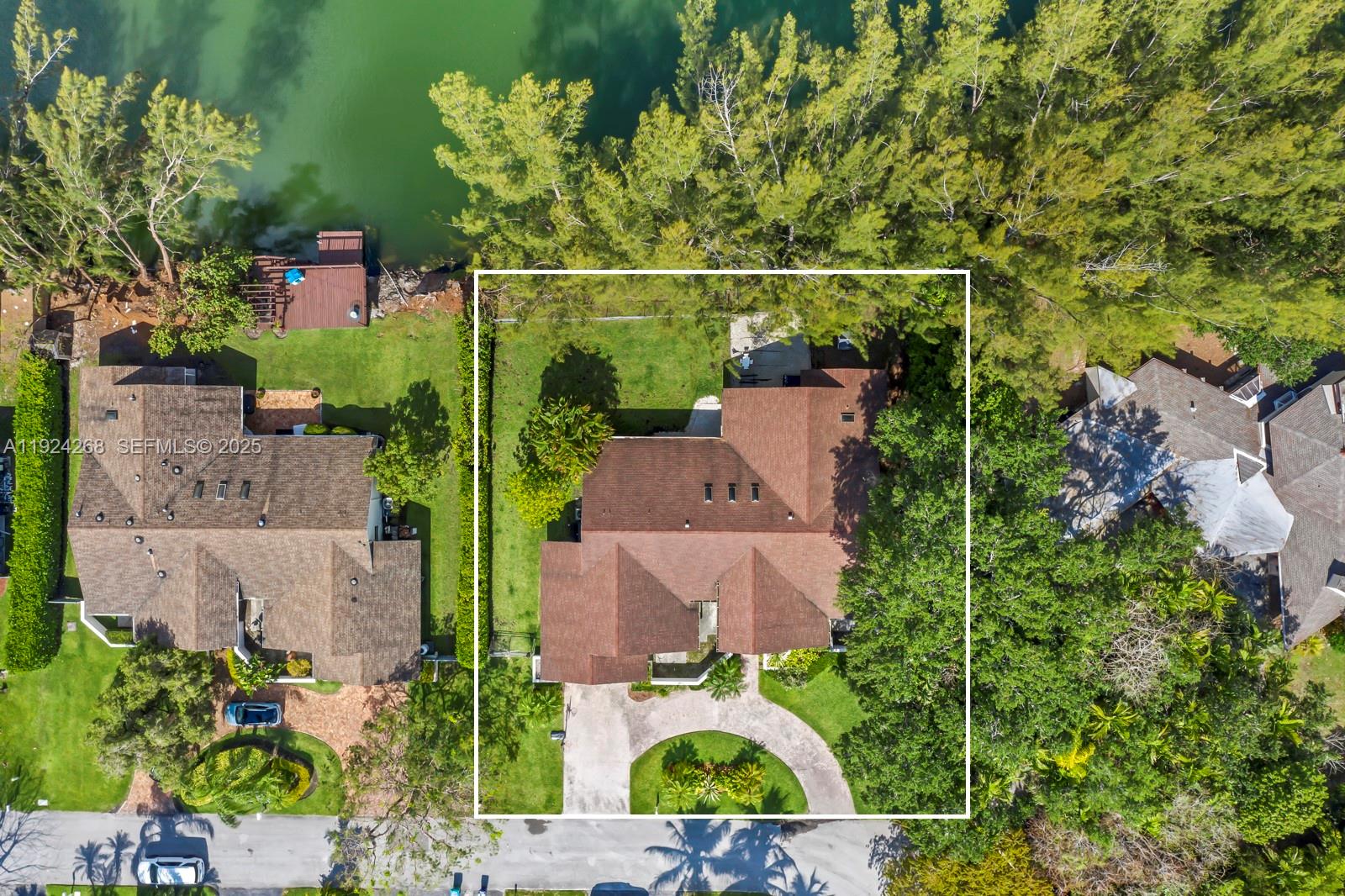 BLUE LAKE ESTATES - Residential Lease