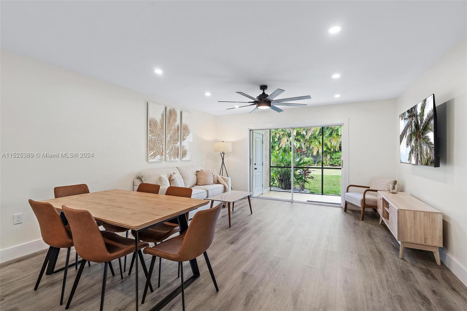 VILLAS ON THE GREEN - Residential Lease