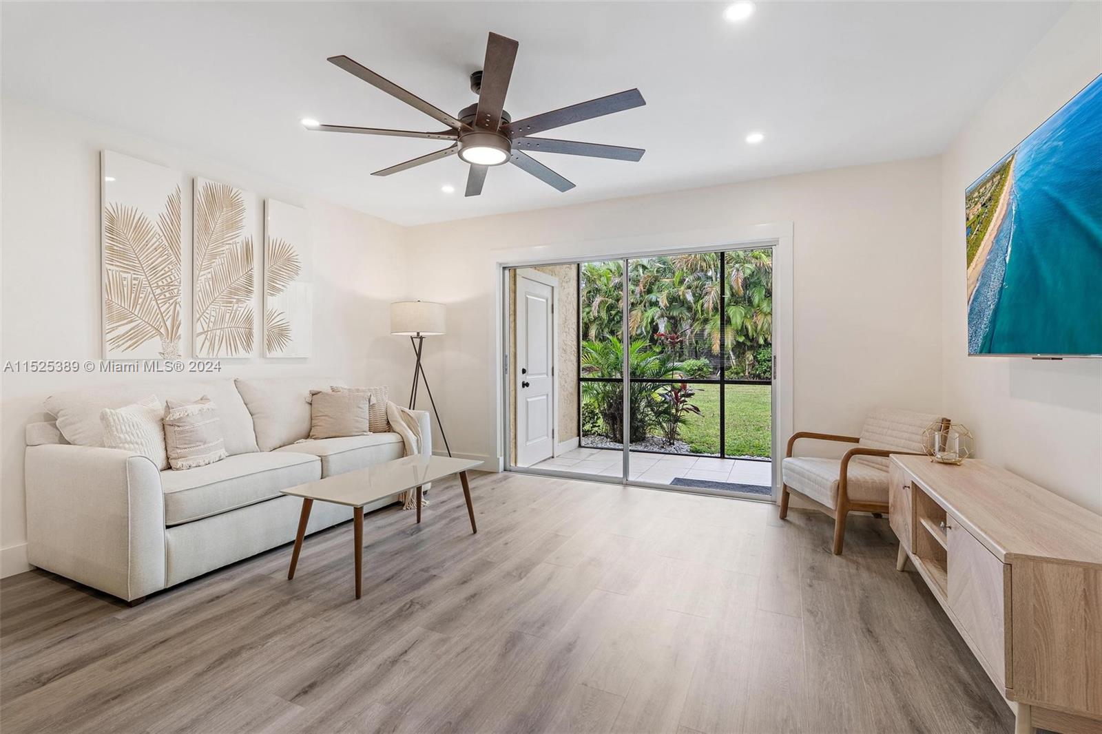 VILLAS ON THE GREEN - Residential Lease