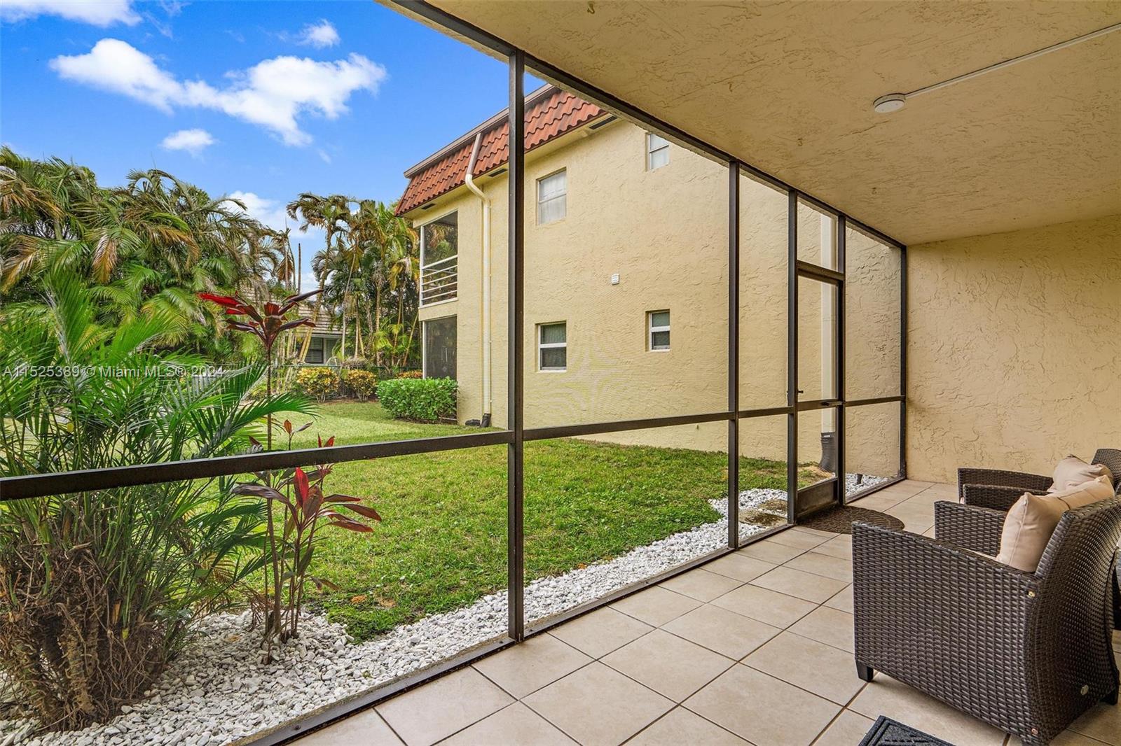 VILLAS ON THE GREEN - Residential Lease