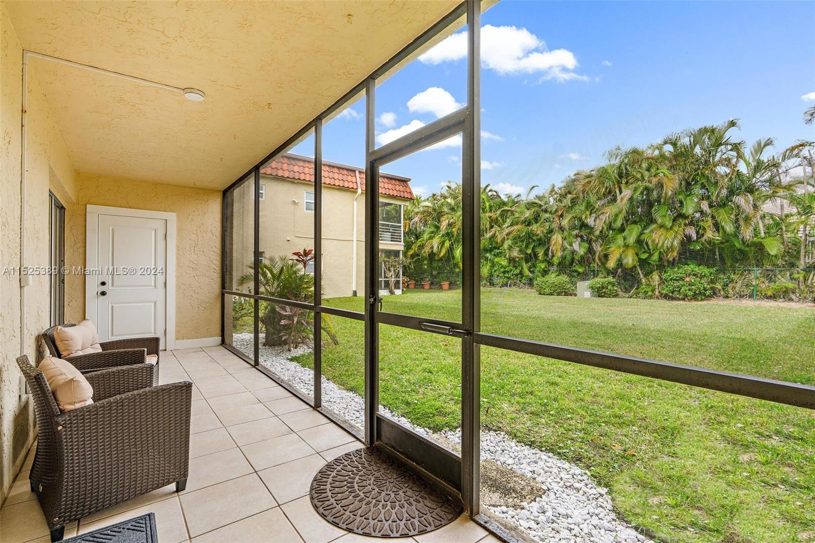 VILLAS ON THE GREEN - Residential Lease