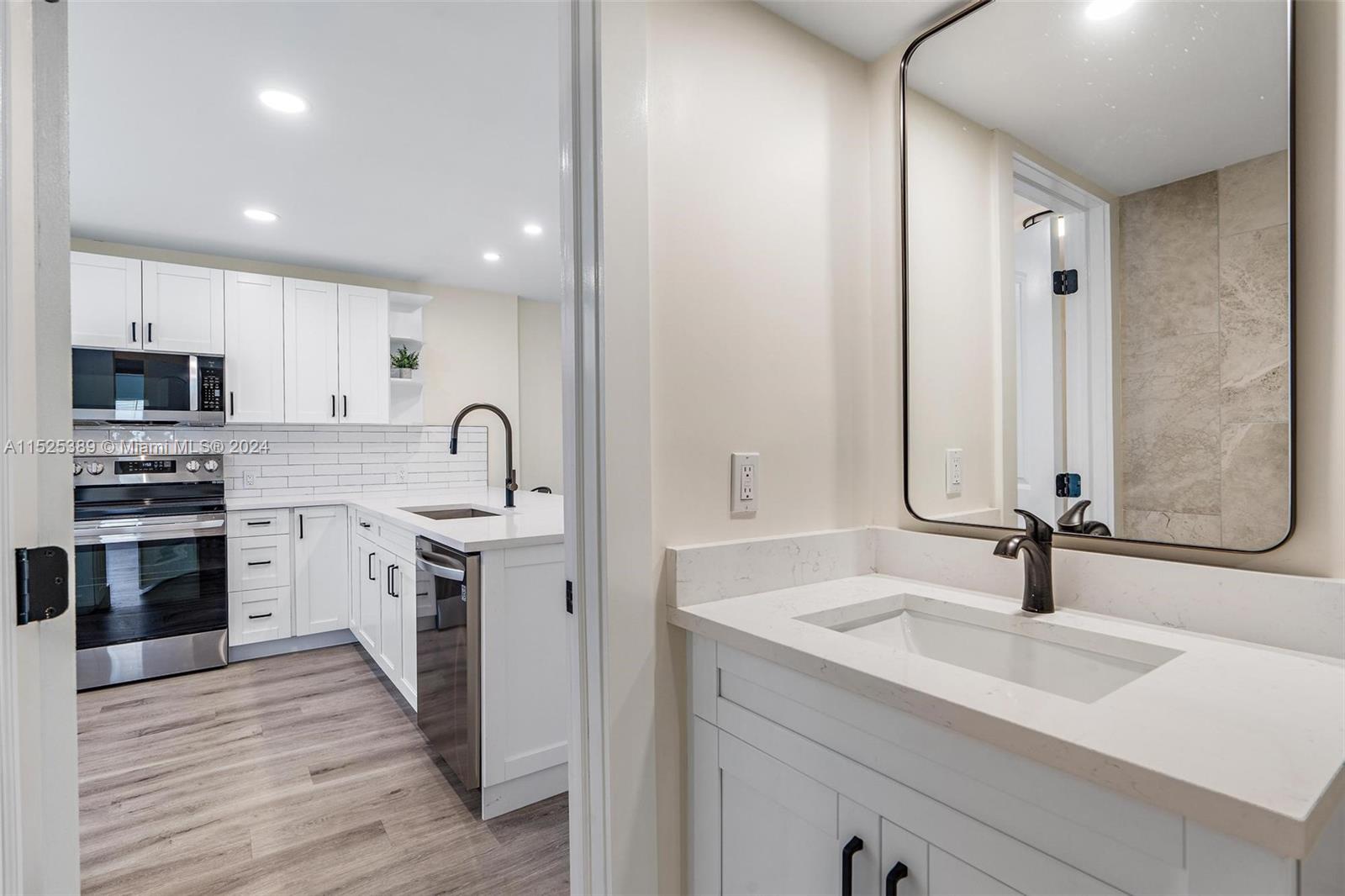 VILLAS ON THE GREEN - Residential Lease