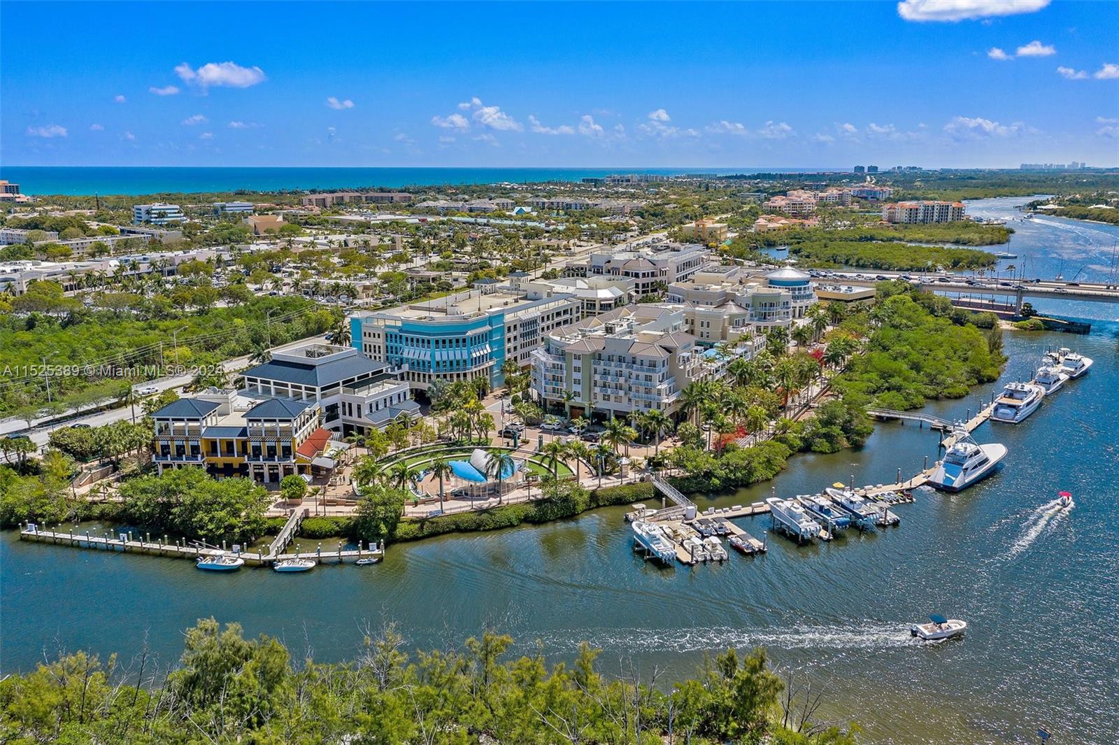 VILLAS ON THE GREEN - Residential Lease