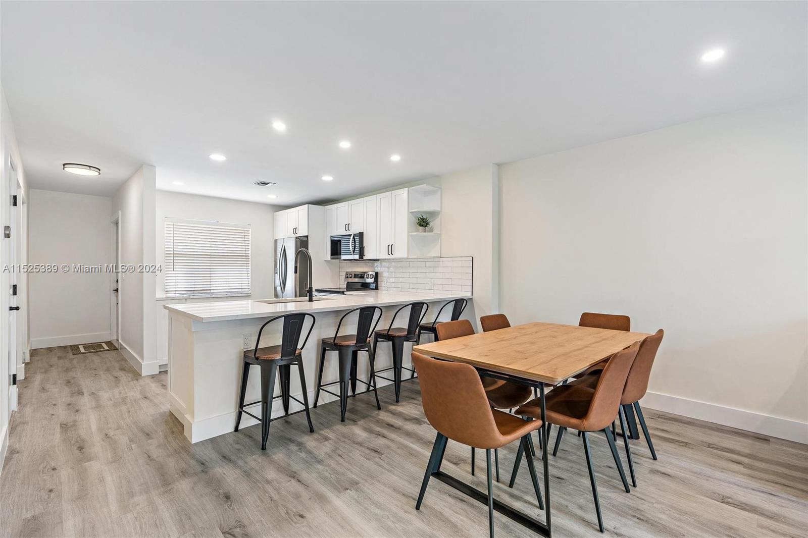 VILLAS ON THE GREEN - Residential Lease