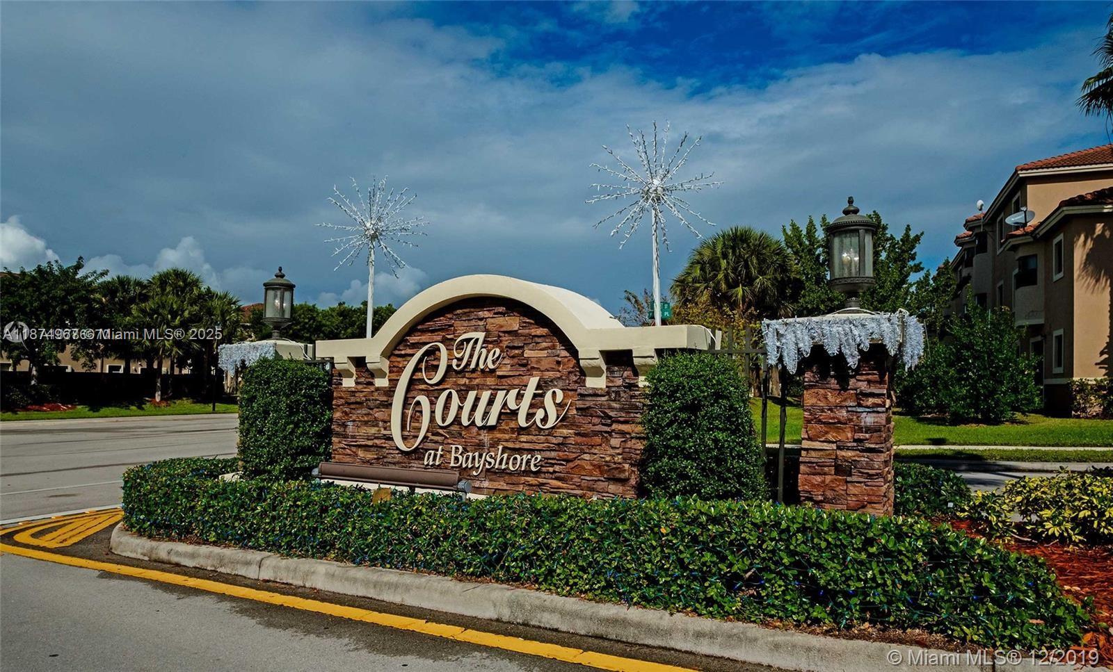 THE COURTS AT BAYSHORE II - Residential