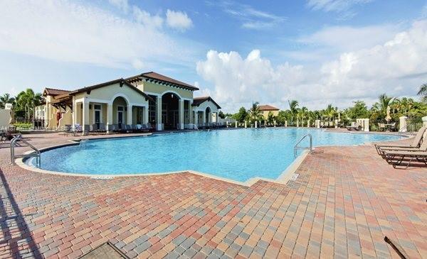THE COURTS AT BAYSHORE II - Residential