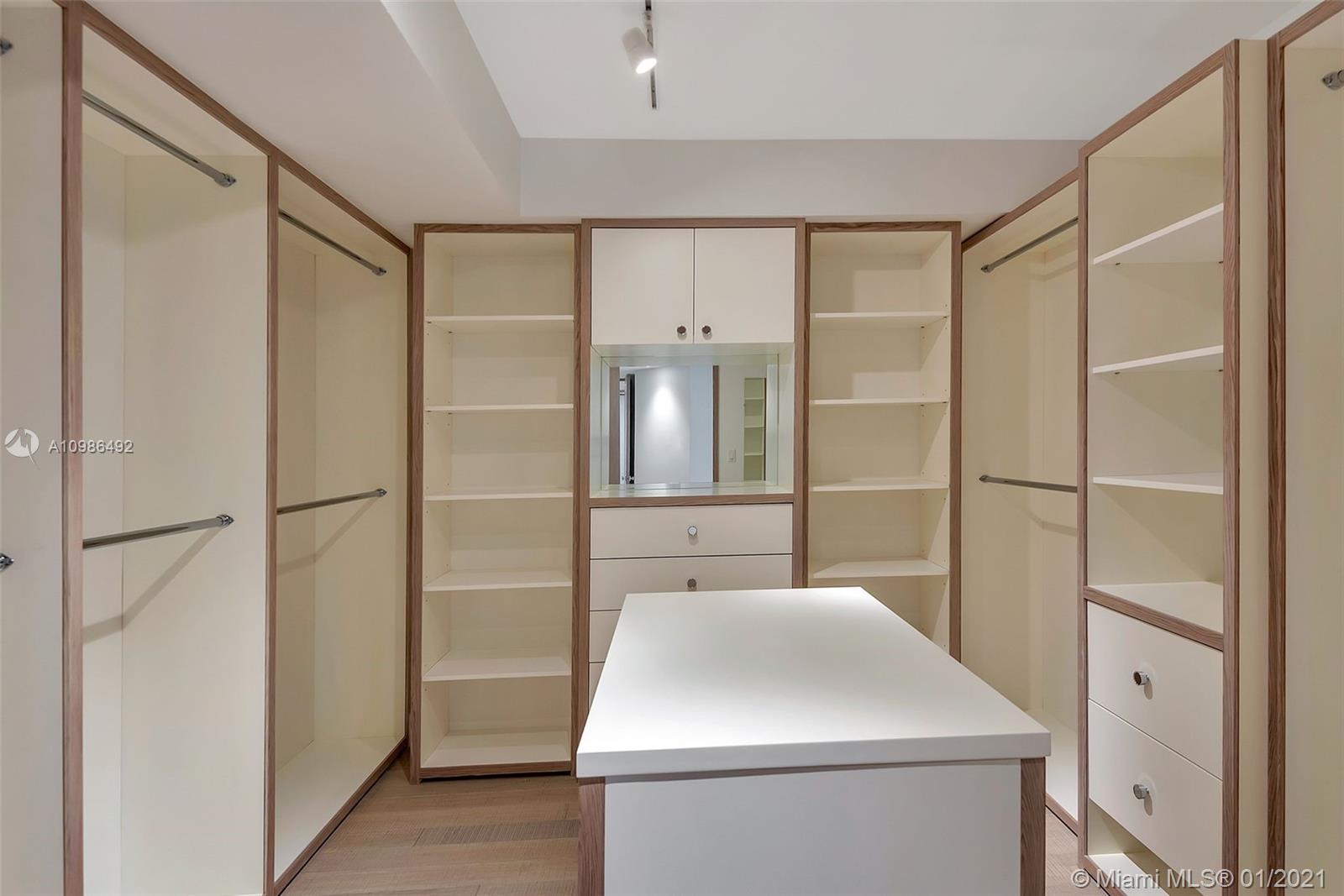 GRAND BAY TOWER CONDO - Residential