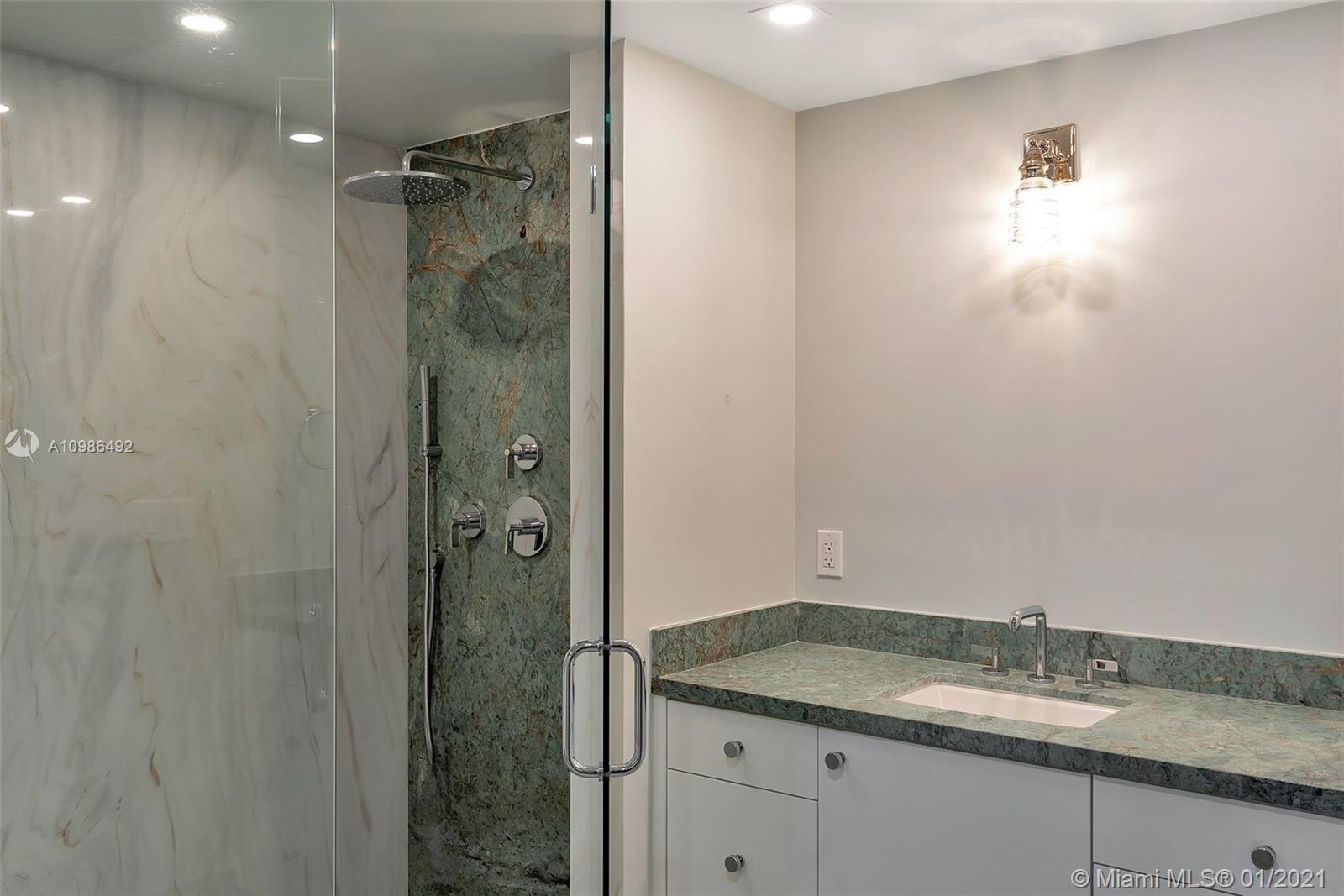 GRAND BAY TOWER CONDO - Residential