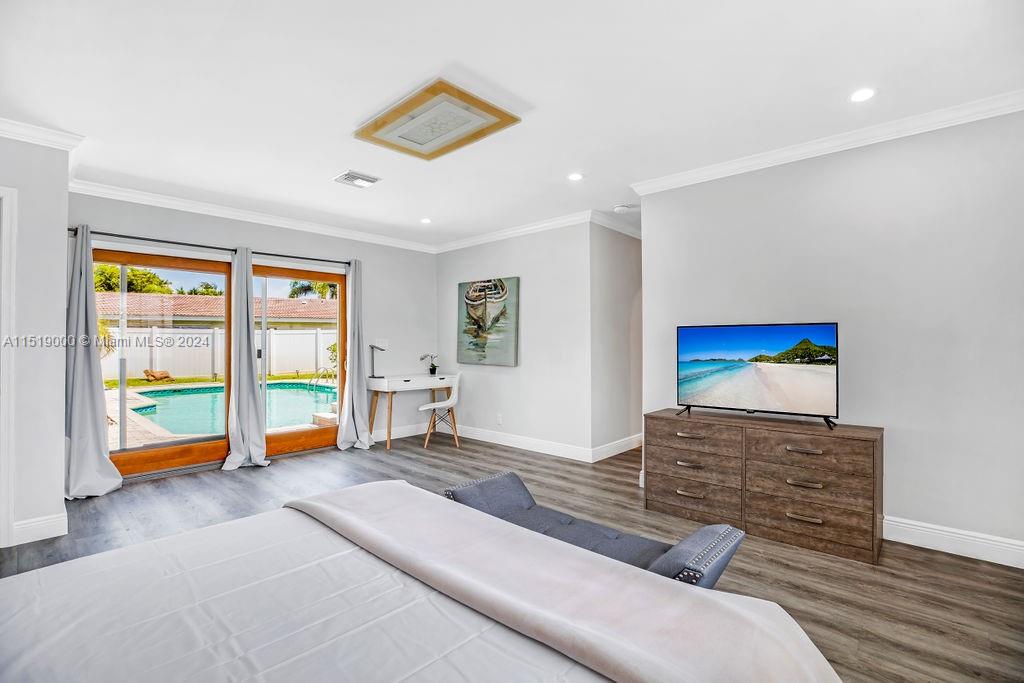 CORAL RIDGE ISLES - Residential Lease