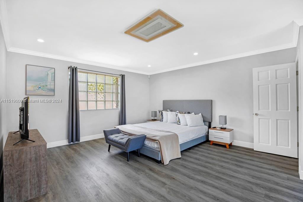 CORAL RIDGE ISLES - Residential Lease