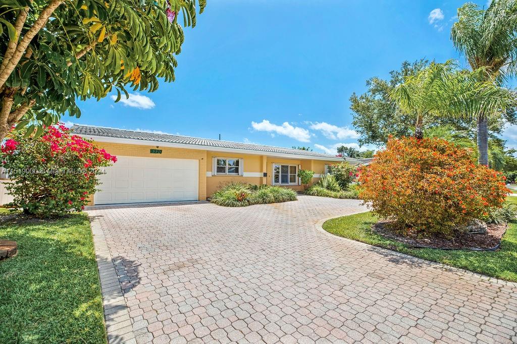 CORAL RIDGE ISLES - Residential Lease