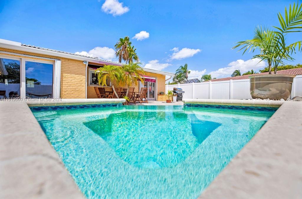 Rental Property at 5320 Ne 16th Ter, Fort Lauderdale, Broward County, Florida - Bedrooms: 4 
Bathrooms: 3  - $10,000 MO.