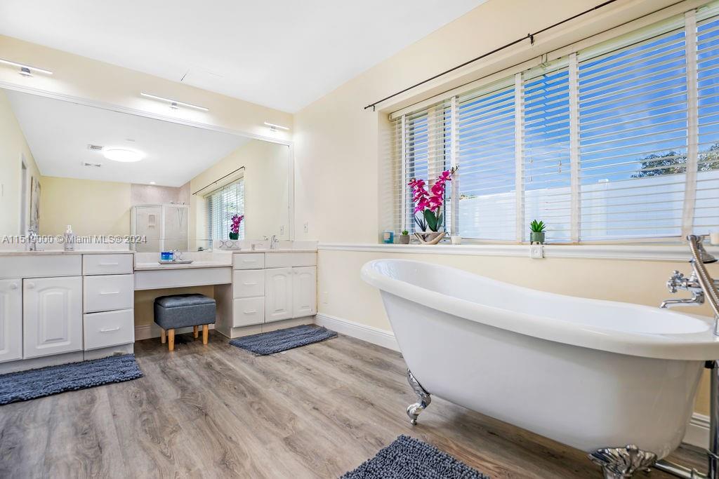 CORAL RIDGE ISLES - Residential Lease