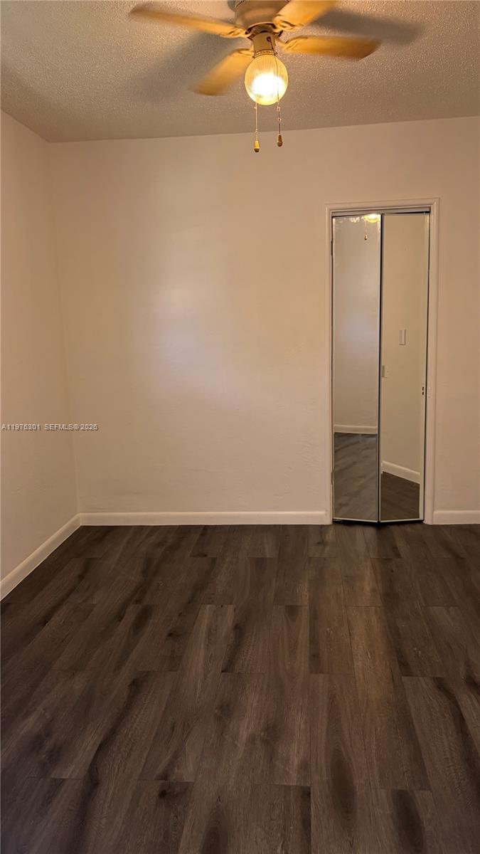 HOLLYWOOD ESTATES - Residential Lease