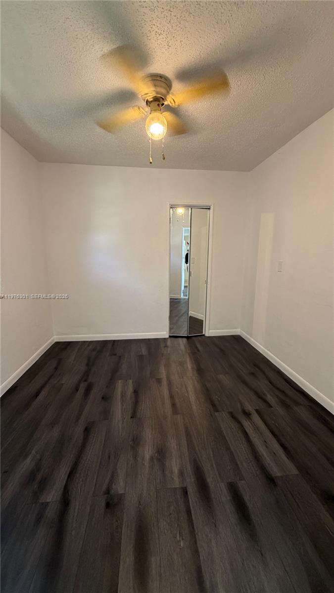 HOLLYWOOD ESTATES - Residential Lease