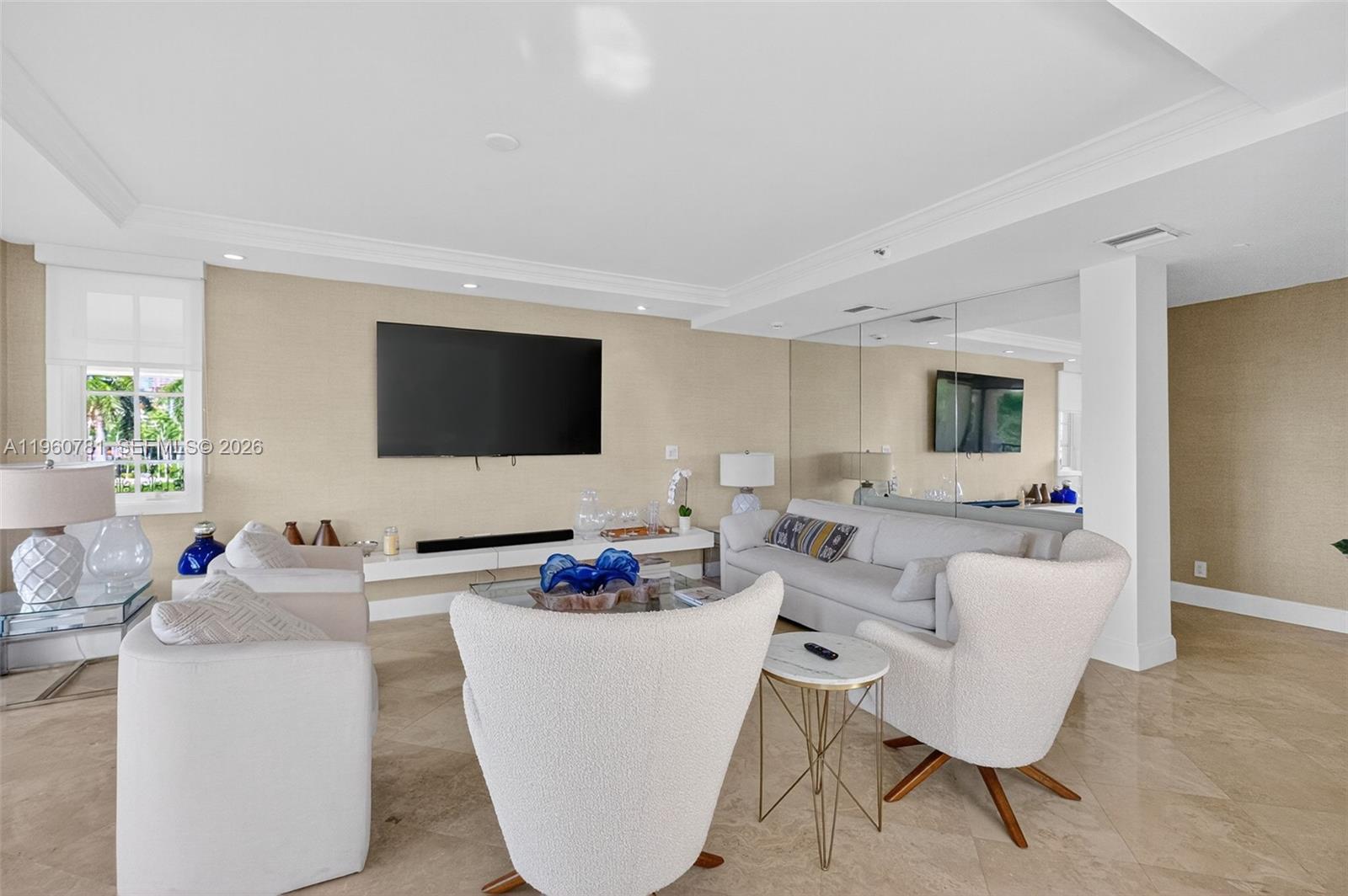 SEASIDE CONDO - Residential