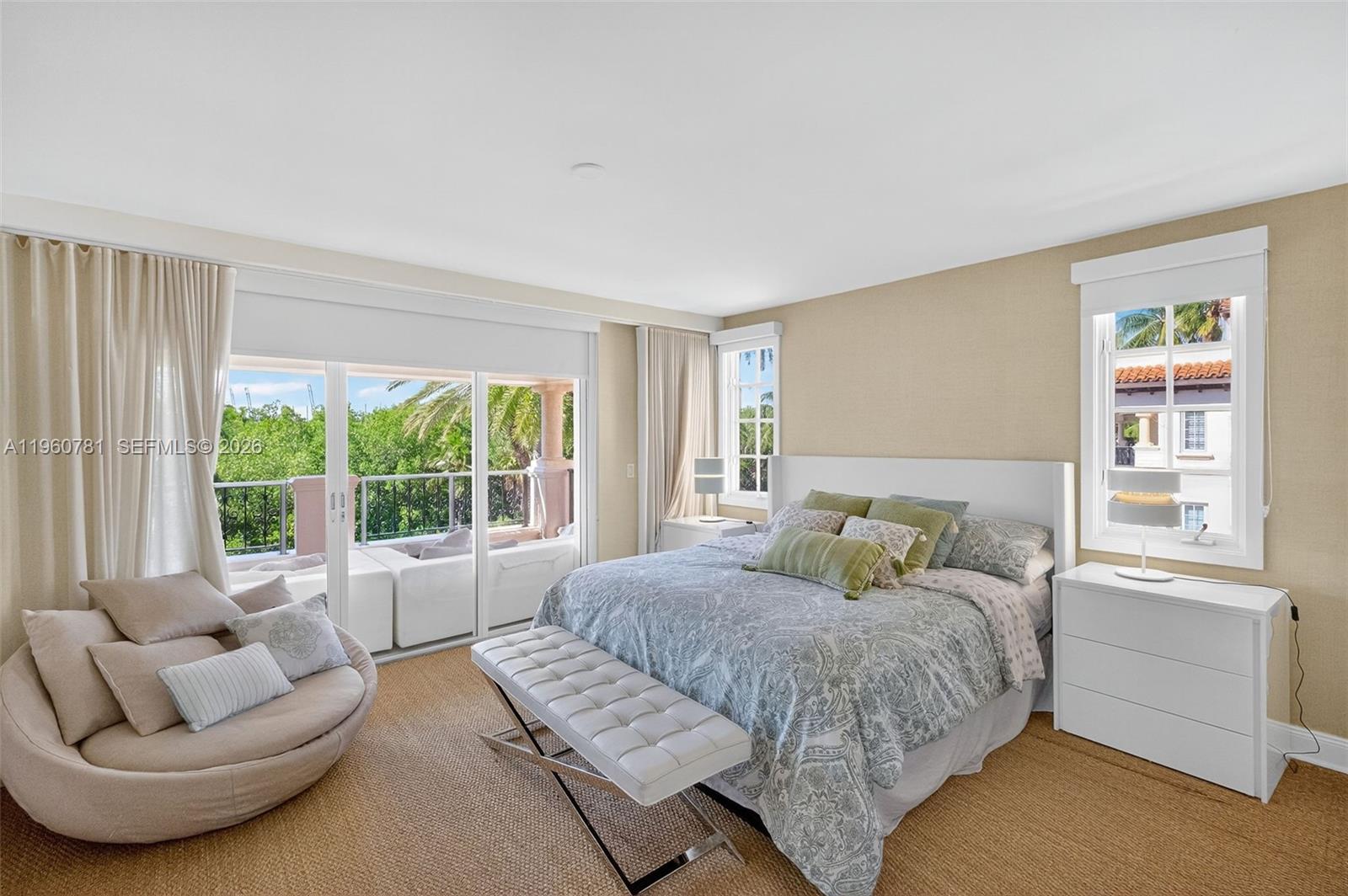 SEASIDE CONDO - Residential