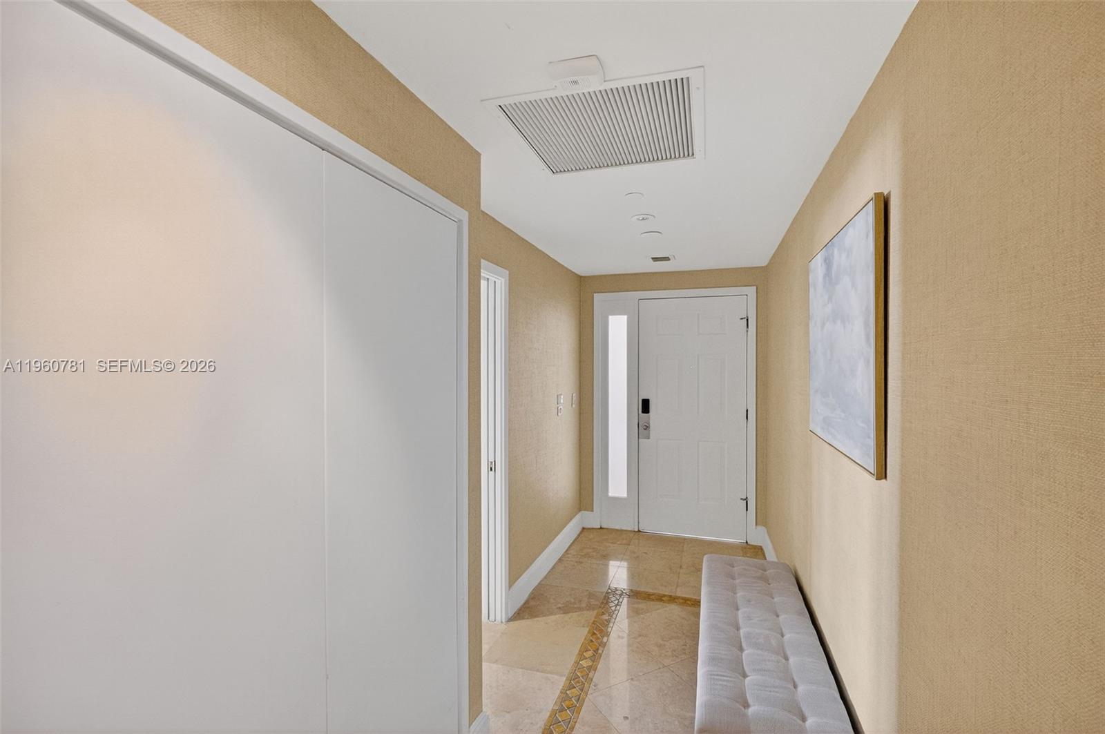 SEASIDE CONDO - Residential