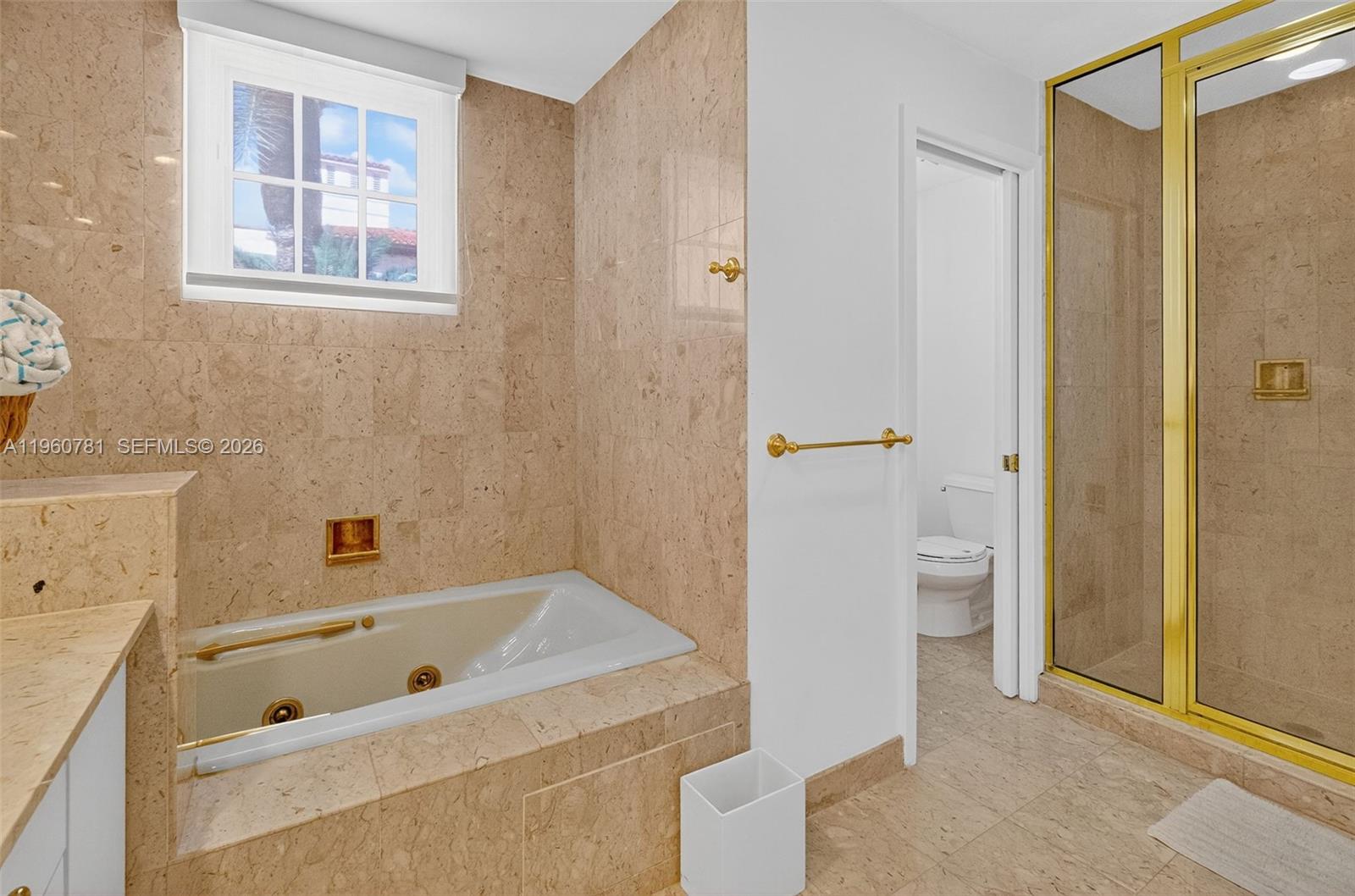 SEASIDE CONDO - Residential