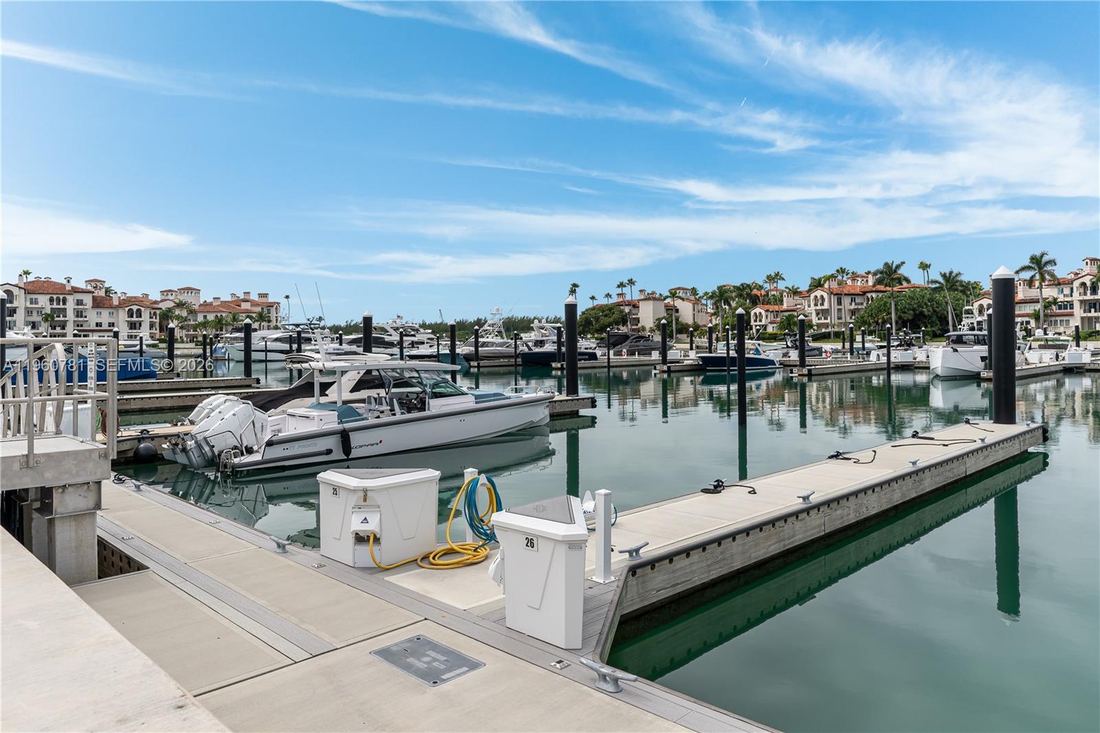 SEASIDE CONDO - Residential