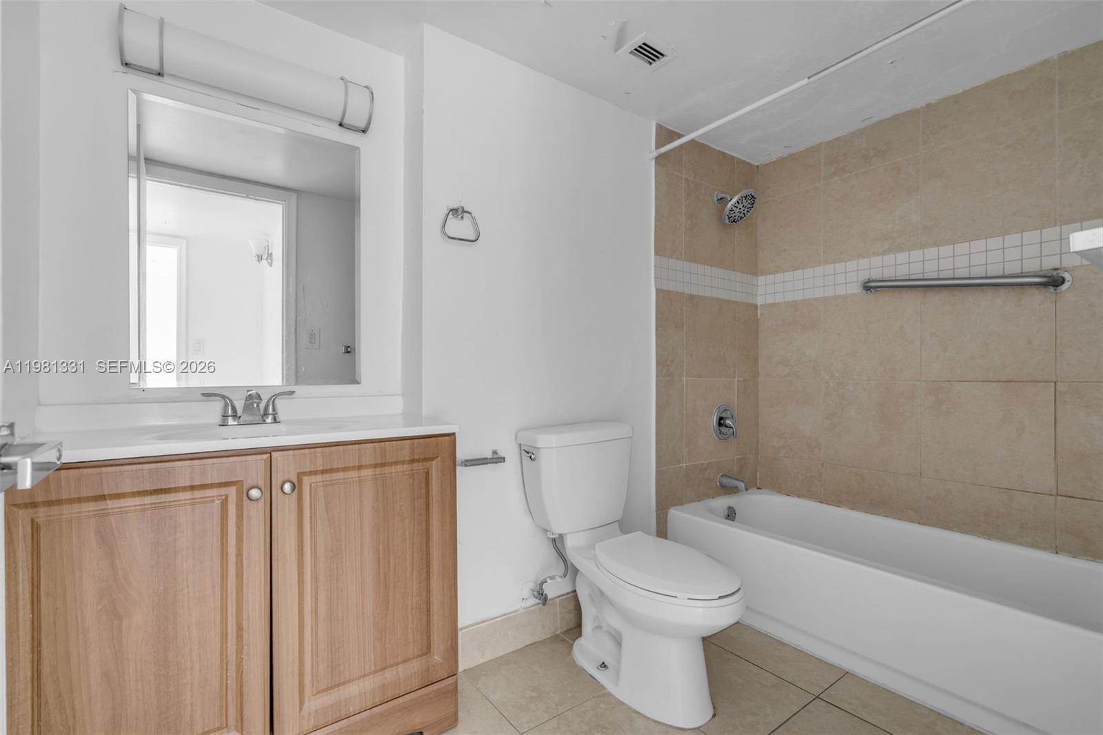 DADELAND PLACE CONDO - Residential