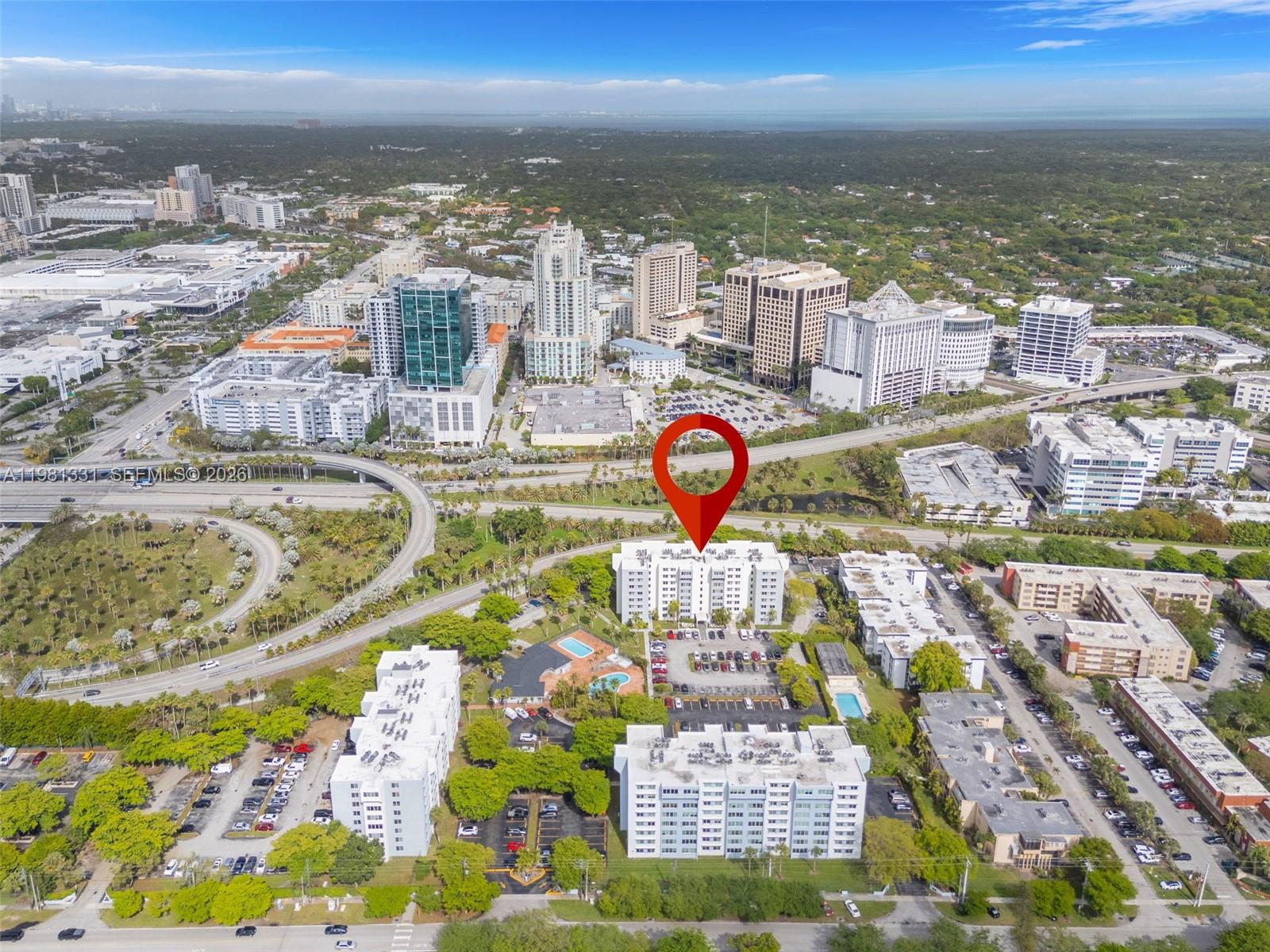 DADELAND PLACE CONDO - Residential