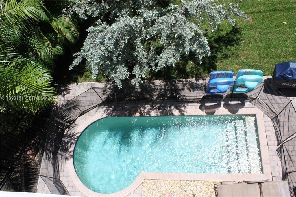 Photo of 822 SW 10th St, Fort Lauderdale, FL 33315 (MLS # A11993151)