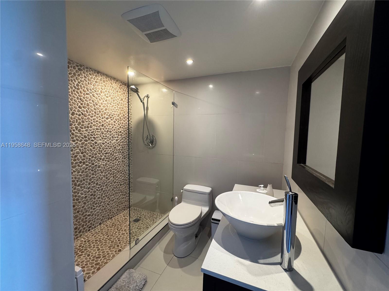 MIRADOR 1000 CONDO - Residential Lease
