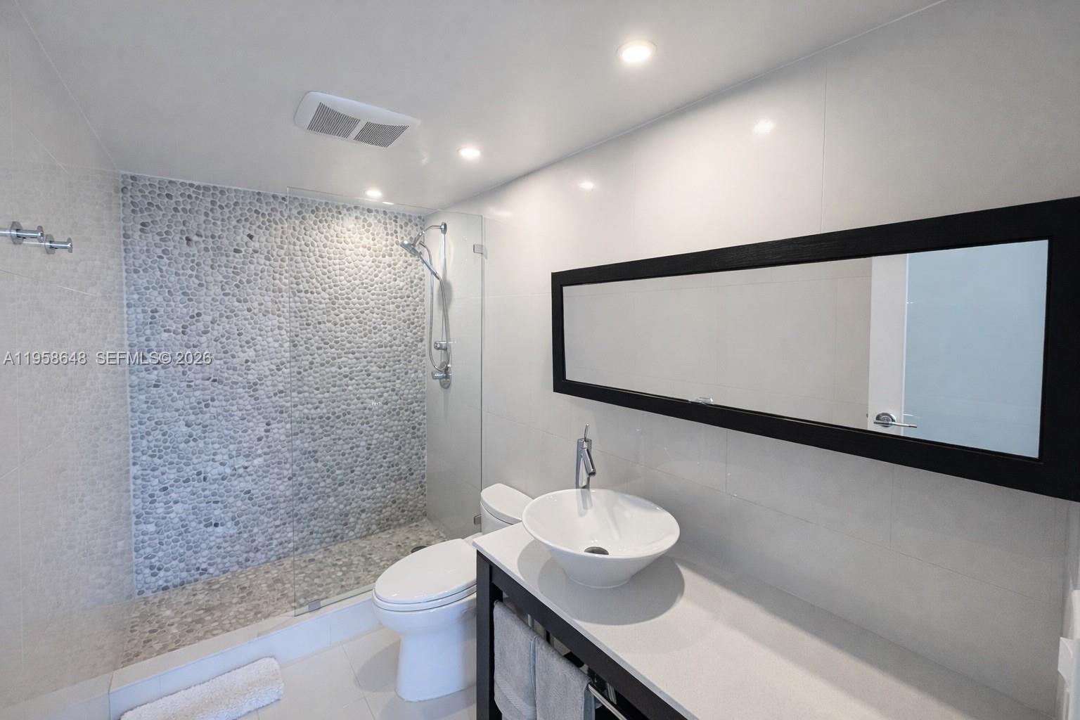 MIRADOR 1000 CONDO - Residential Lease