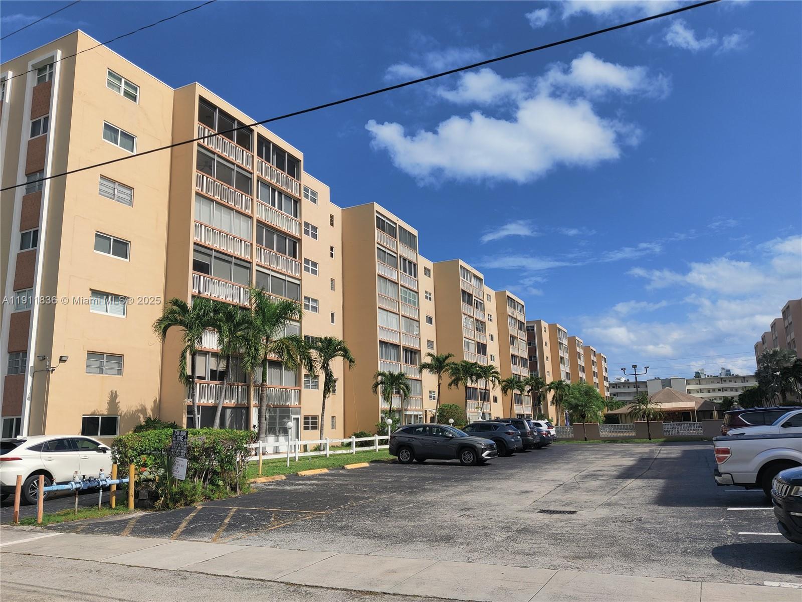MEADOWBROOK CONDO APTS BL - Residential