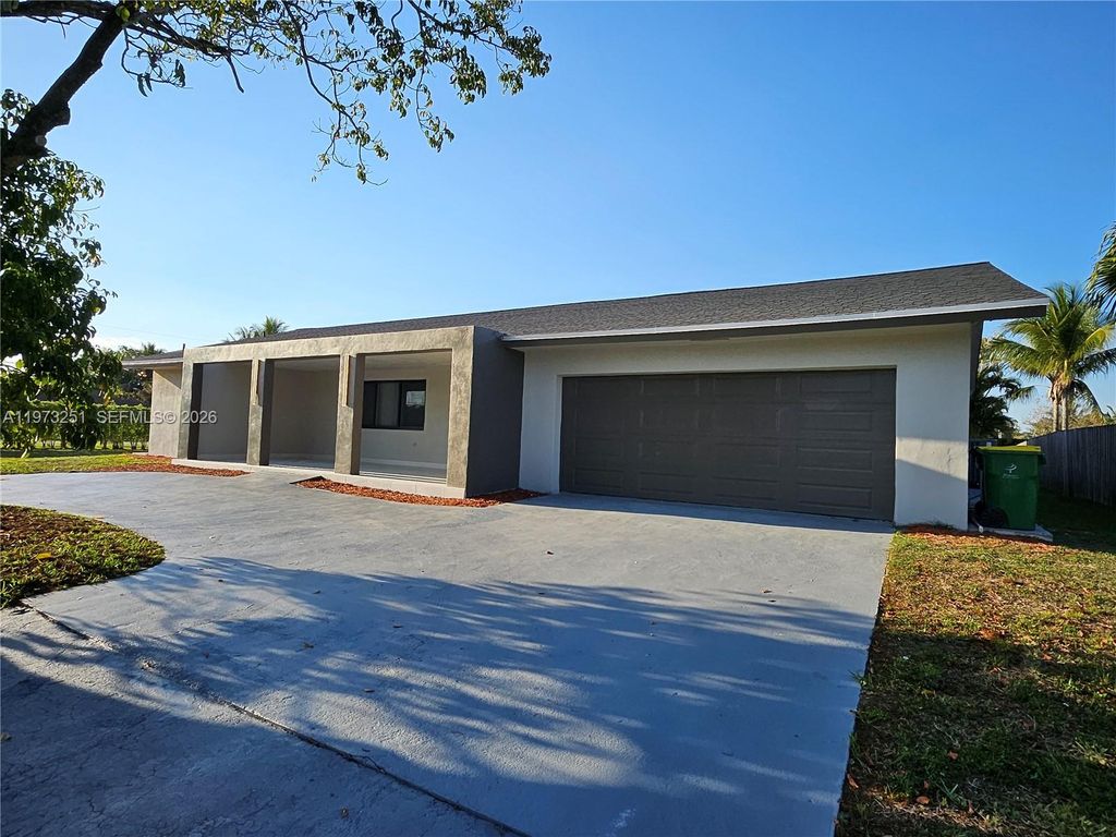Photo of 11761 NW 27th Ct, Plantation, FL 33323 (MLS # A11973251)