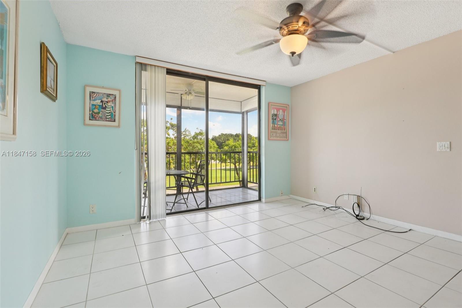 DEER CREEK COUNTRY CLUB - Residential