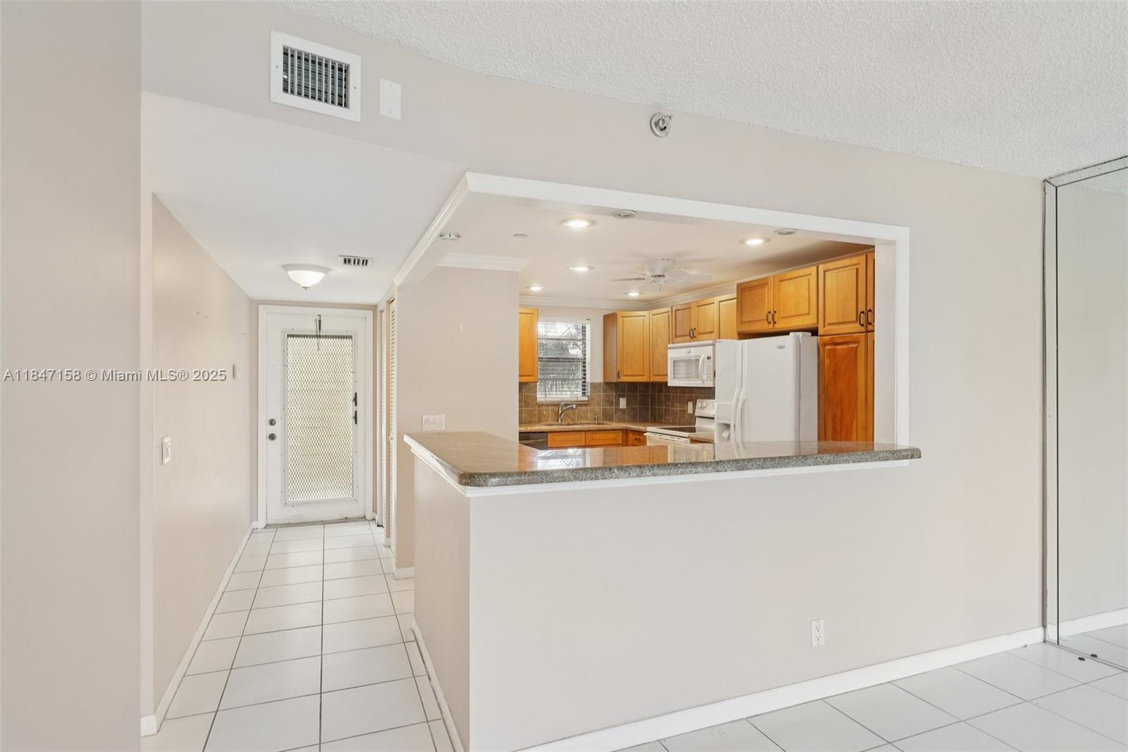 DEER CREEK COUNTRY CLUB - Residential