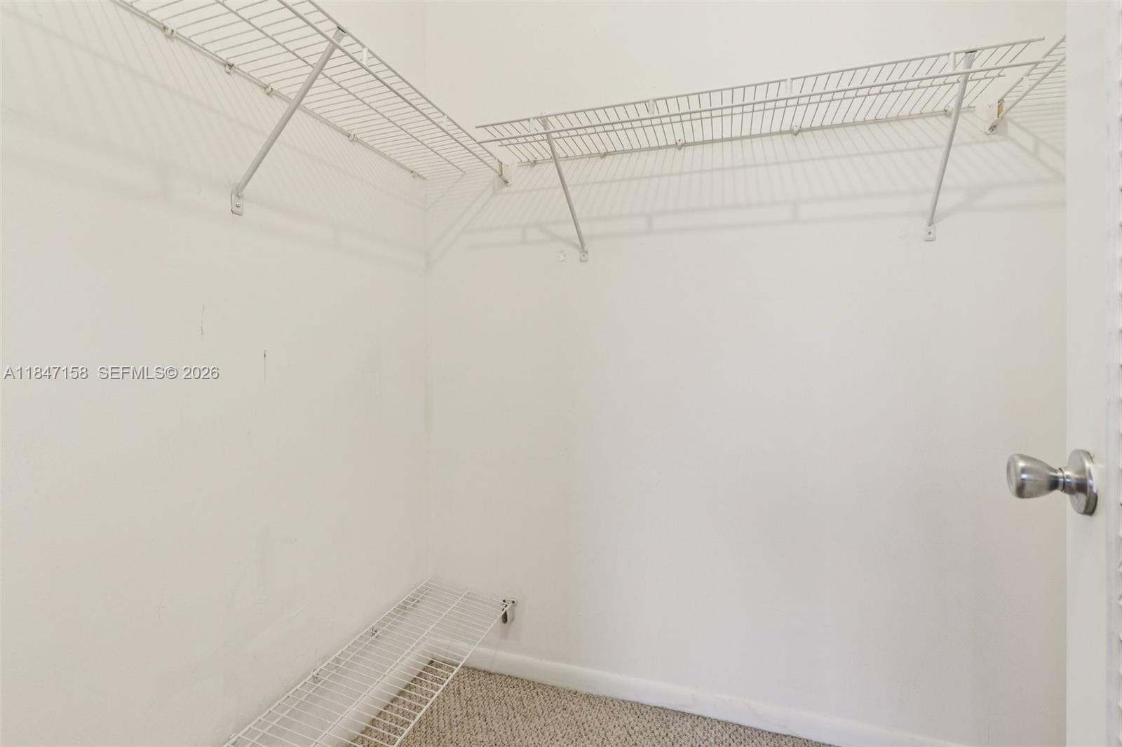 DEER CREEK COUNTRY CLUB - Residential