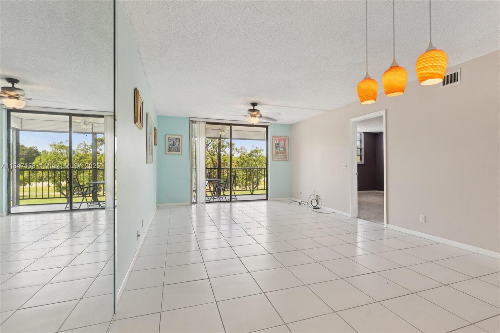 DEER CREEK COUNTRY CLUB - Residential