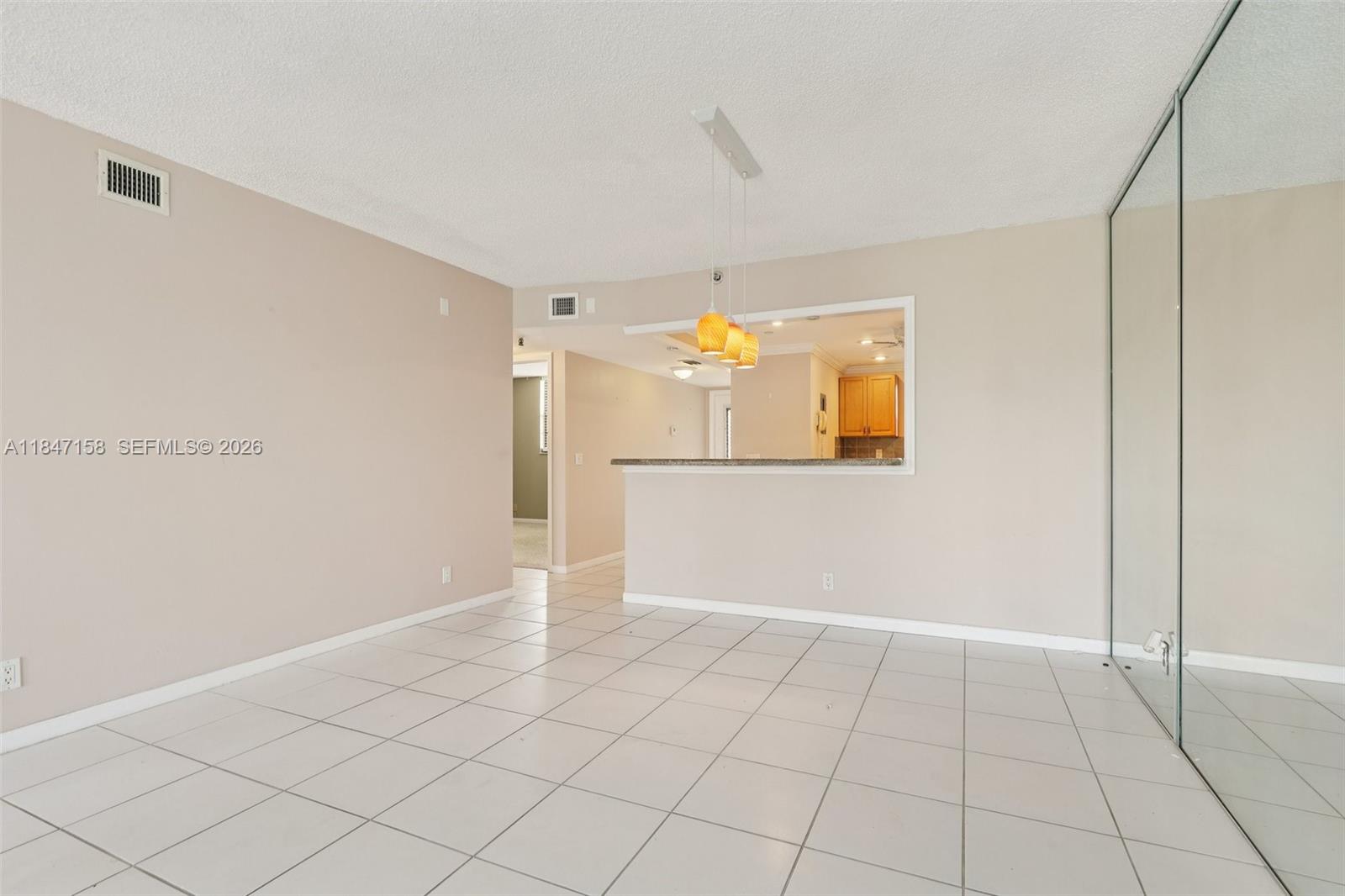 DEER CREEK COUNTRY CLUB - Residential