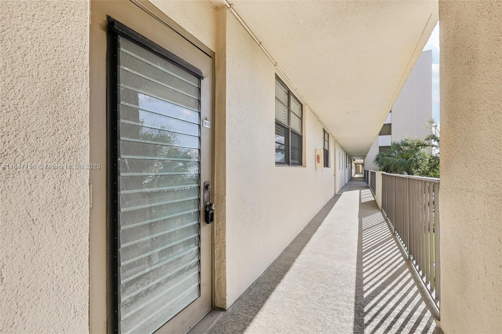 DEER CREEK COUNTRY CLUB - Residential